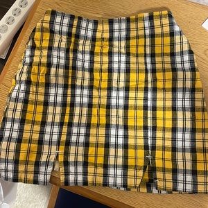 Hollister Skirts Womens Hollister Ultra High Rise Yellow Plaid